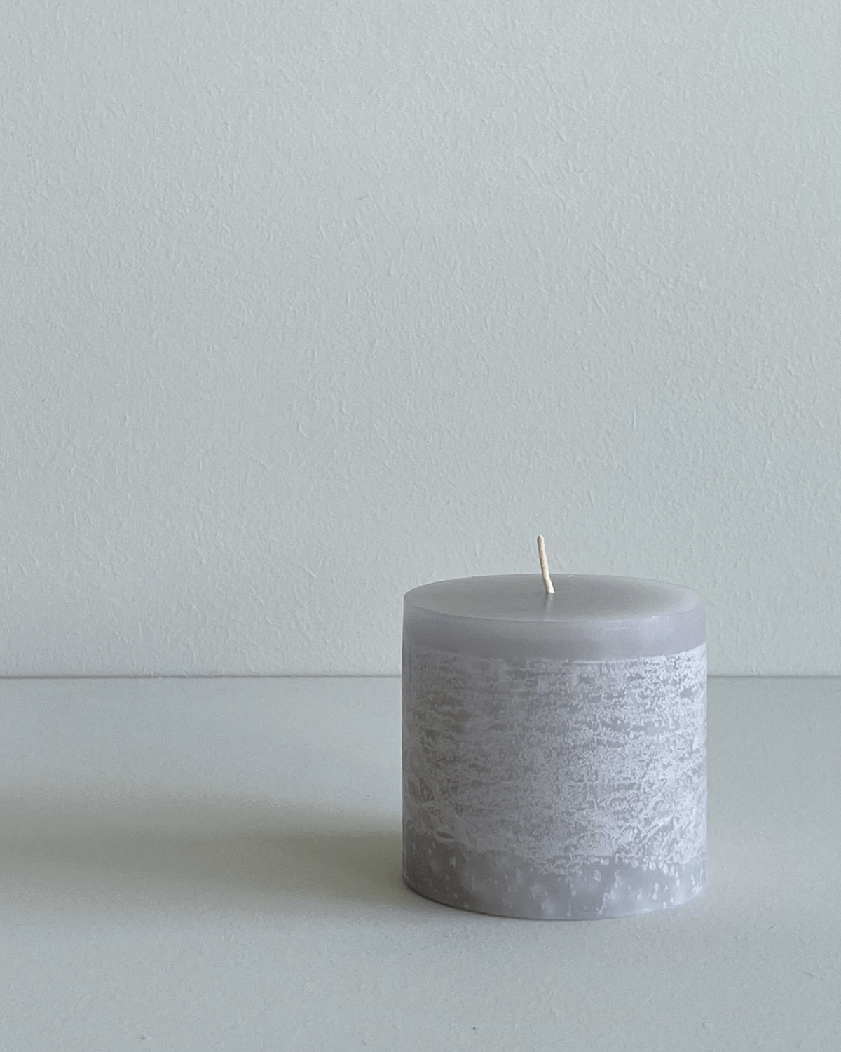 Bloklys, rustikke lys, lysegrå, light grey 7,5 cm