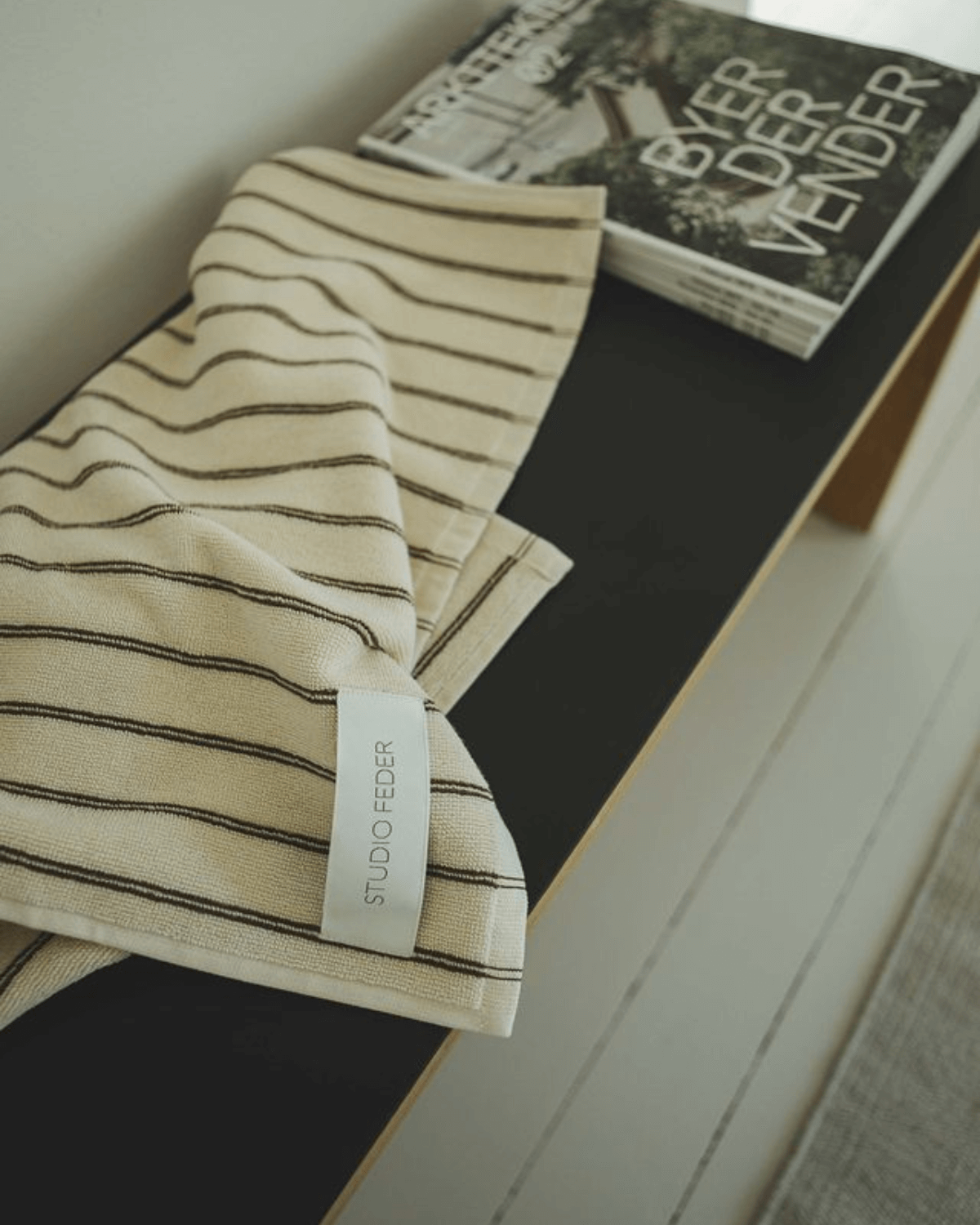 Håndkæde, Brown rain, label, Økologisk bomuld, Studio Feder, strib