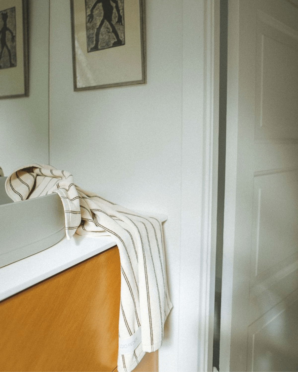 Badehåndkæde, brun, hvid, Studio Feder, striber, badeværelse