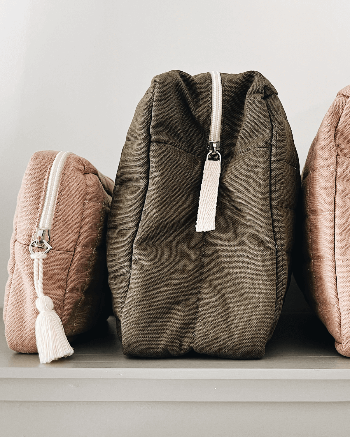 Makeuptaske, Latte, Humdakin, detaljer,