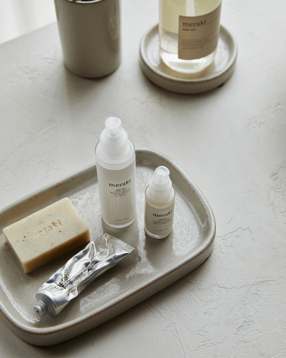Stilren stentøjsbakke fra Meraki til opbevaring af sæbe