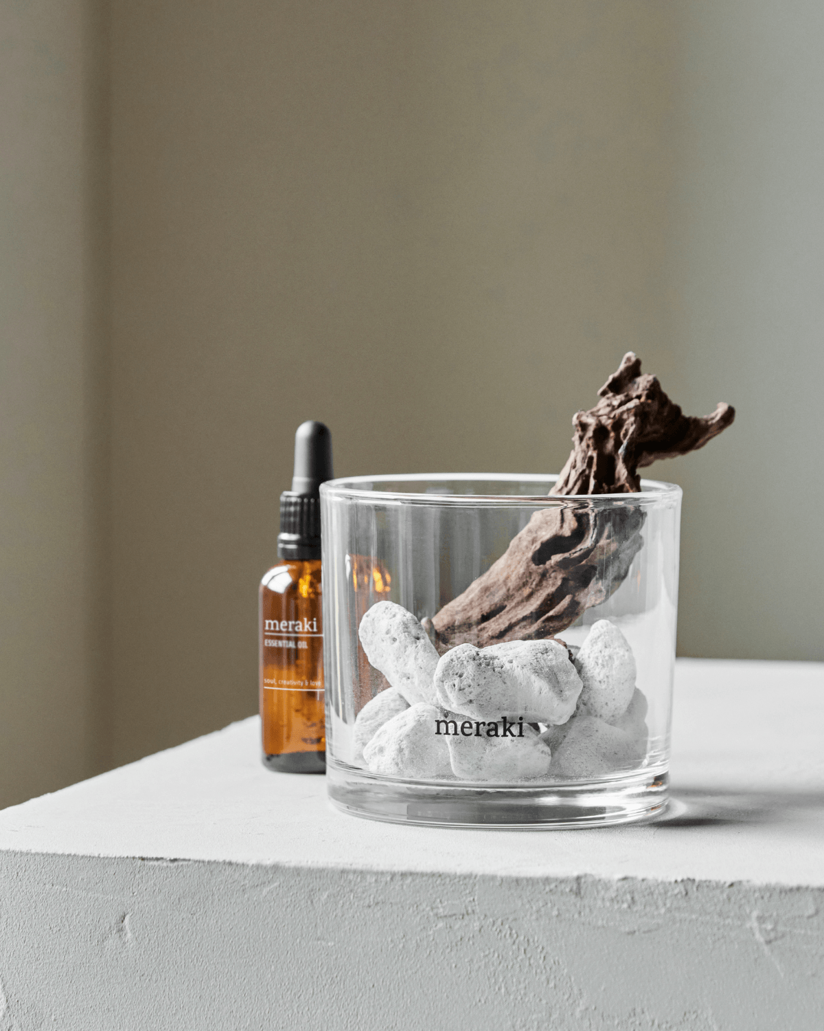 Herbal Calm diffuser fra Meraki til badeværelse og soveværelse