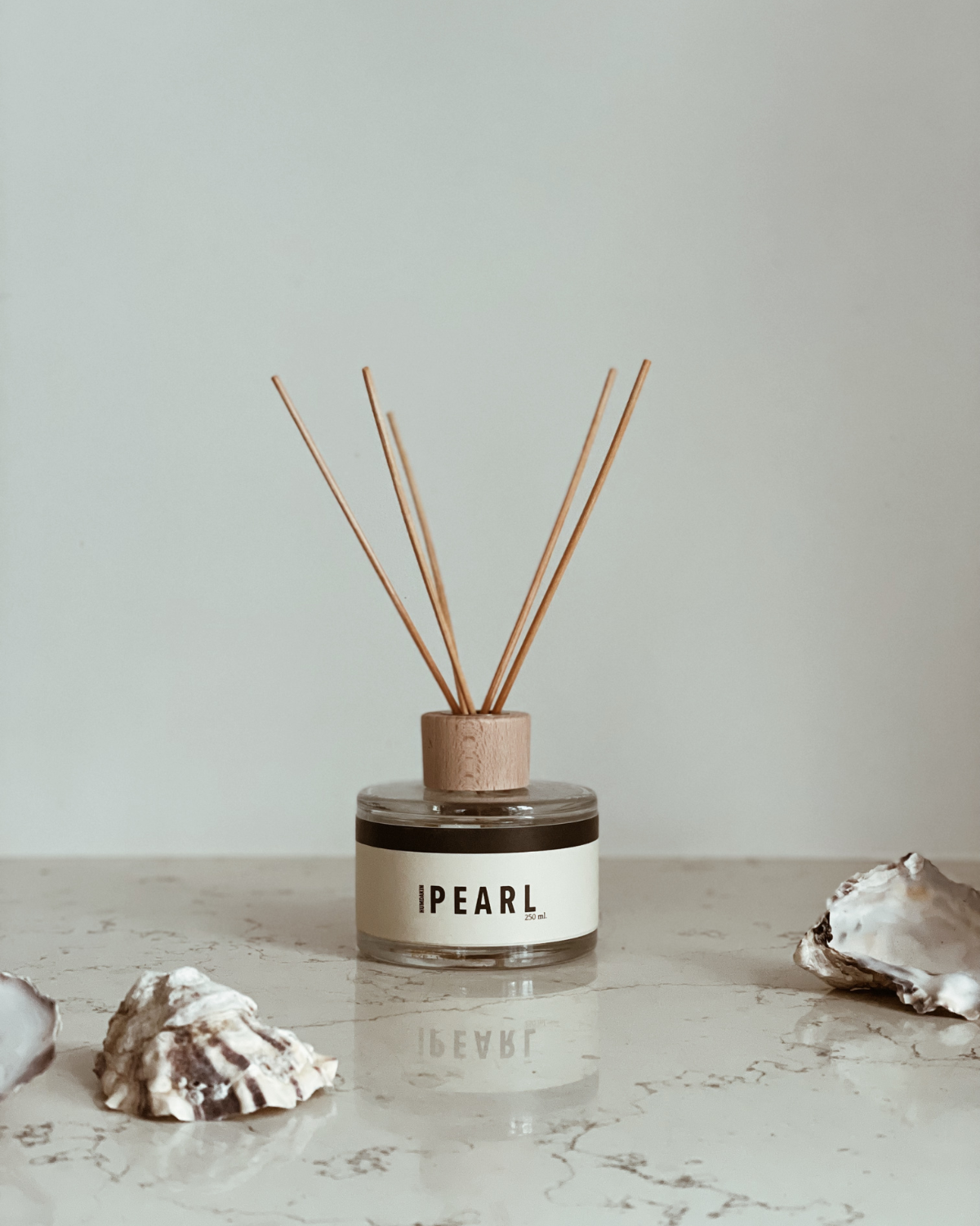 Pearl duft pinde fra Humdakin med friske og varme noter, dekorativ flakon til stue