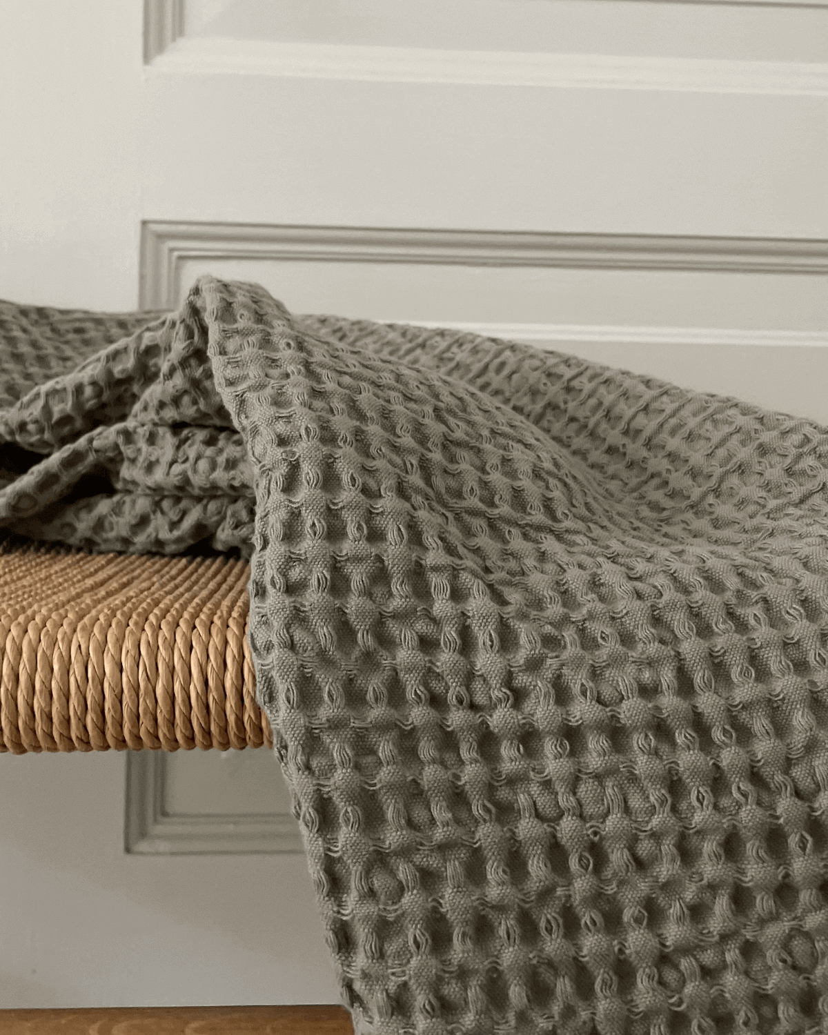 Håndklæde, vaflet oak i økologisk bomuld, håndklæde med struktur