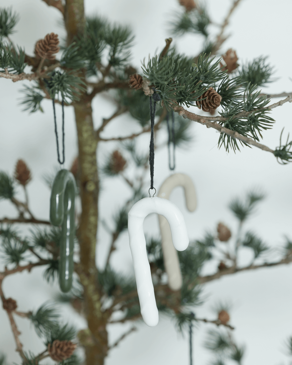 Julepynt, candy cane, hvid, sand, keramik, oohhx