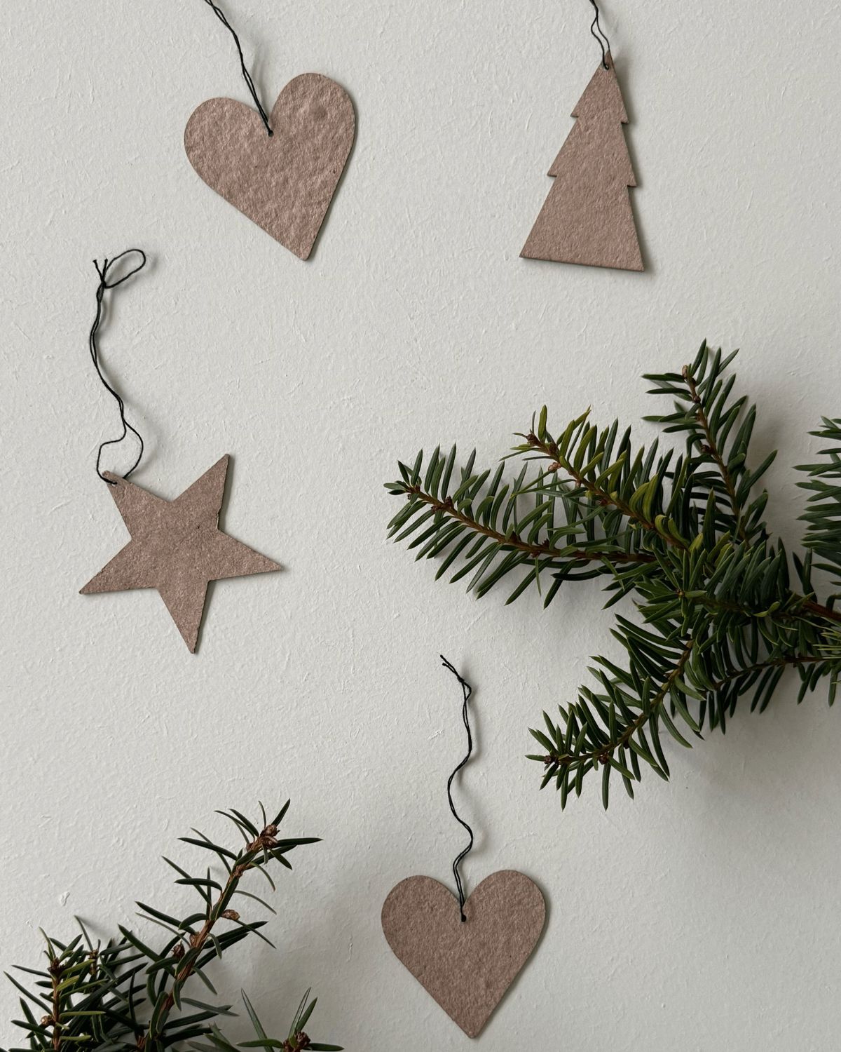 Julepynt, til og fra kort i genbrugspapir, naturfarvet, oohh, 