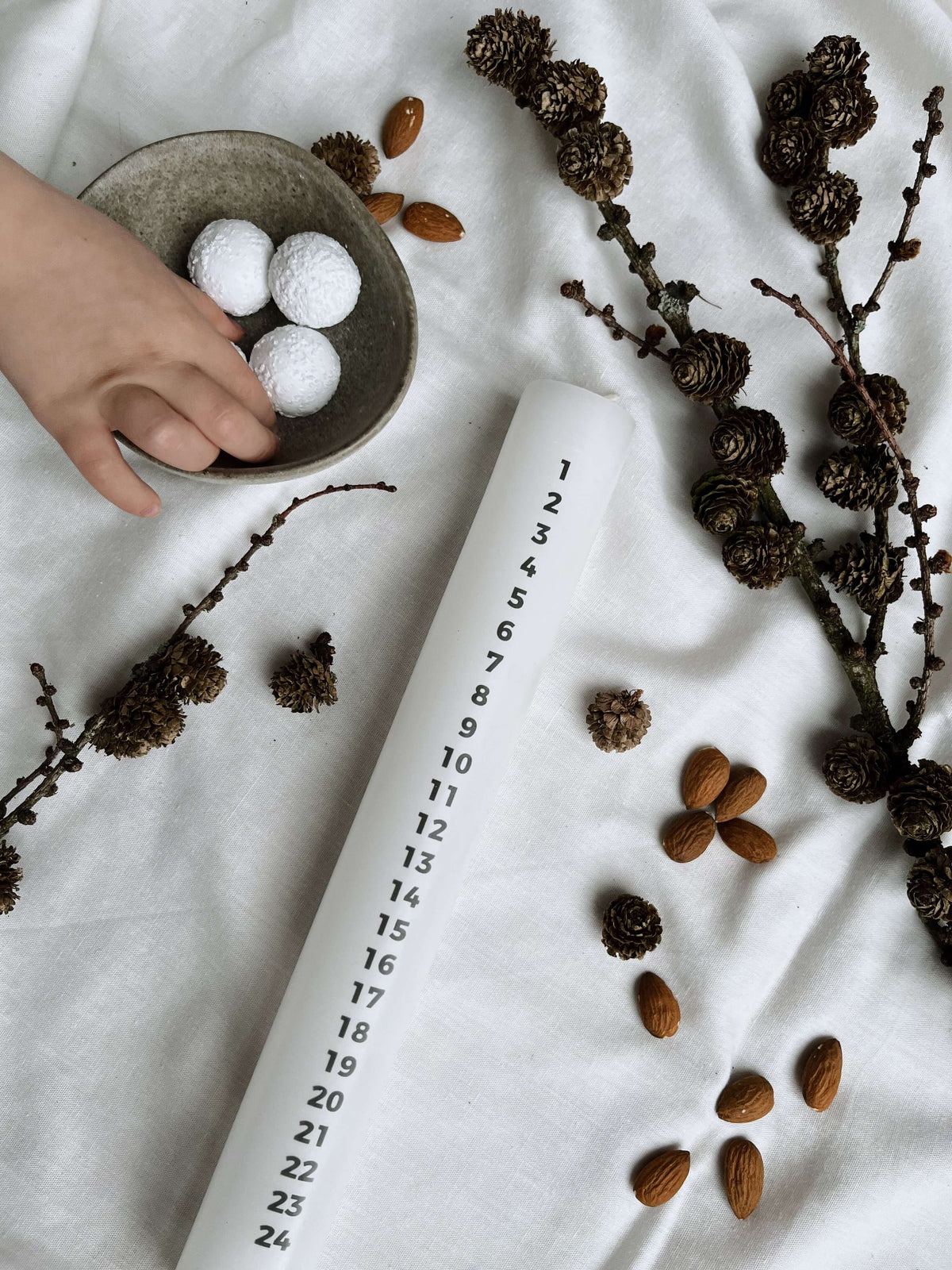 Kalenderlys, hvid, 30 cm, Vance Kitira, sorte tal