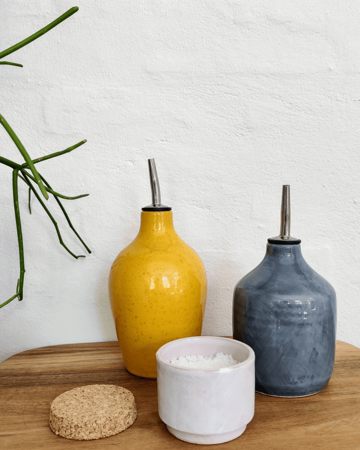 Oliekander og keramik krukke fra la gabbianella perfekt tilbehør til køkkenet