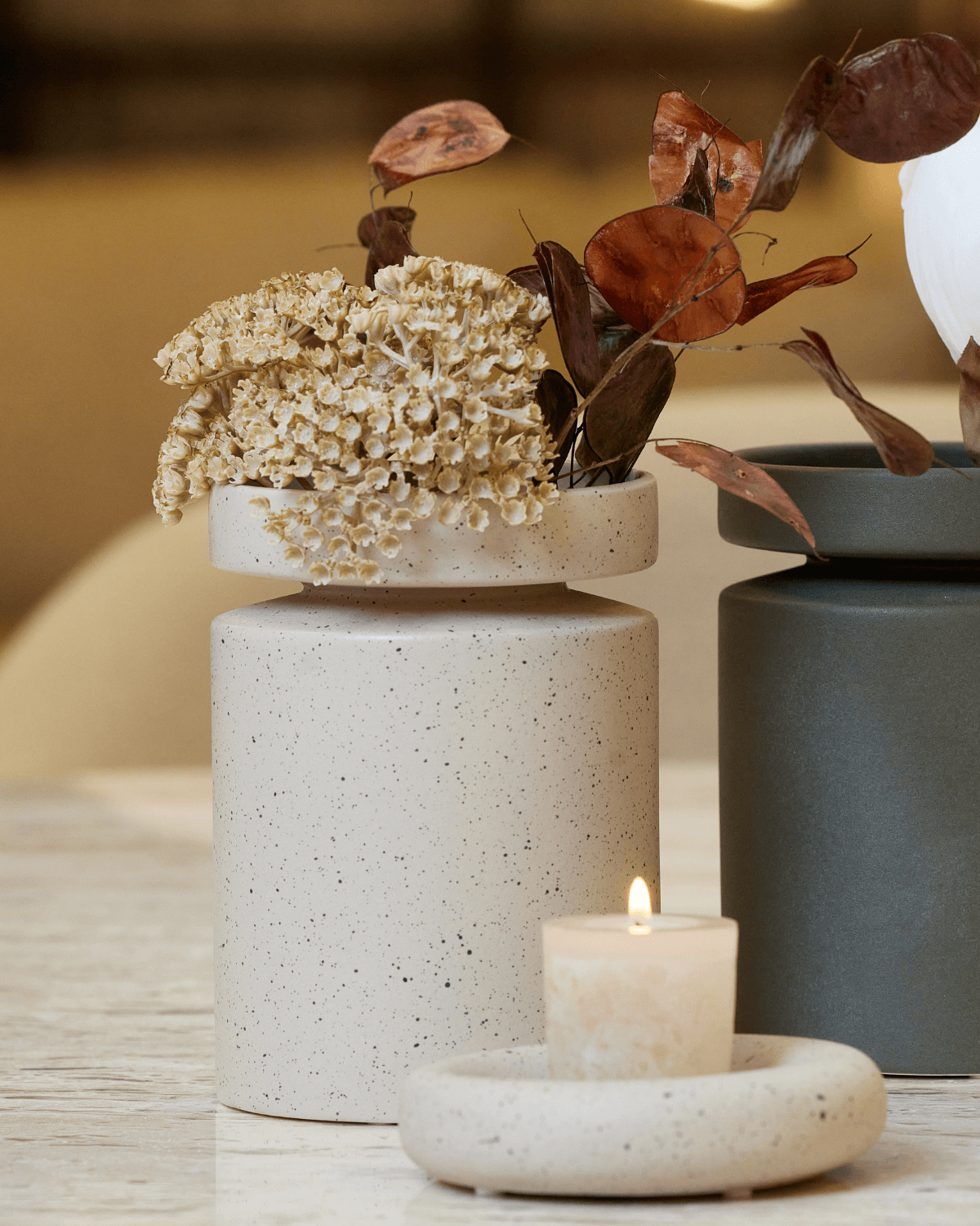 Lysestage til bloklys, Ania, brown mist, råhvid, oohh, opsætning