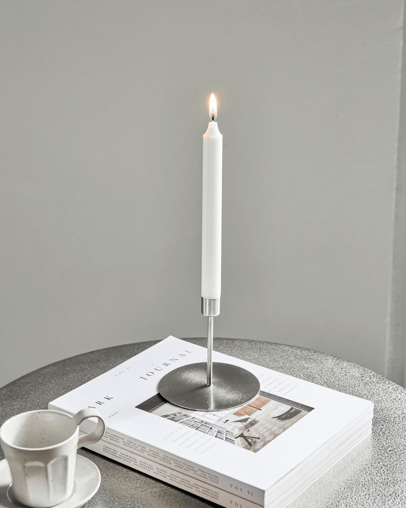 Lysestage til stagelys 12 cm høj i stål bred fod