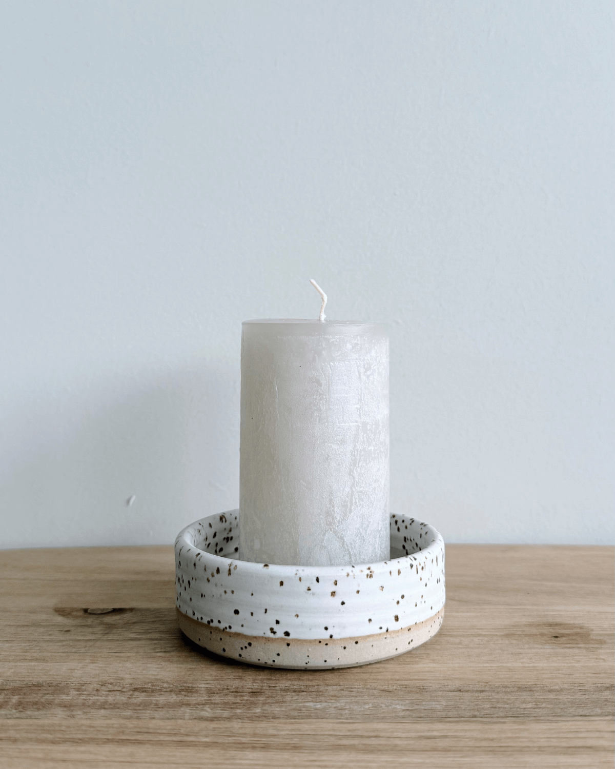 Keramikskål, hvid med pletter, émber keramik, diameter 9,5 cm