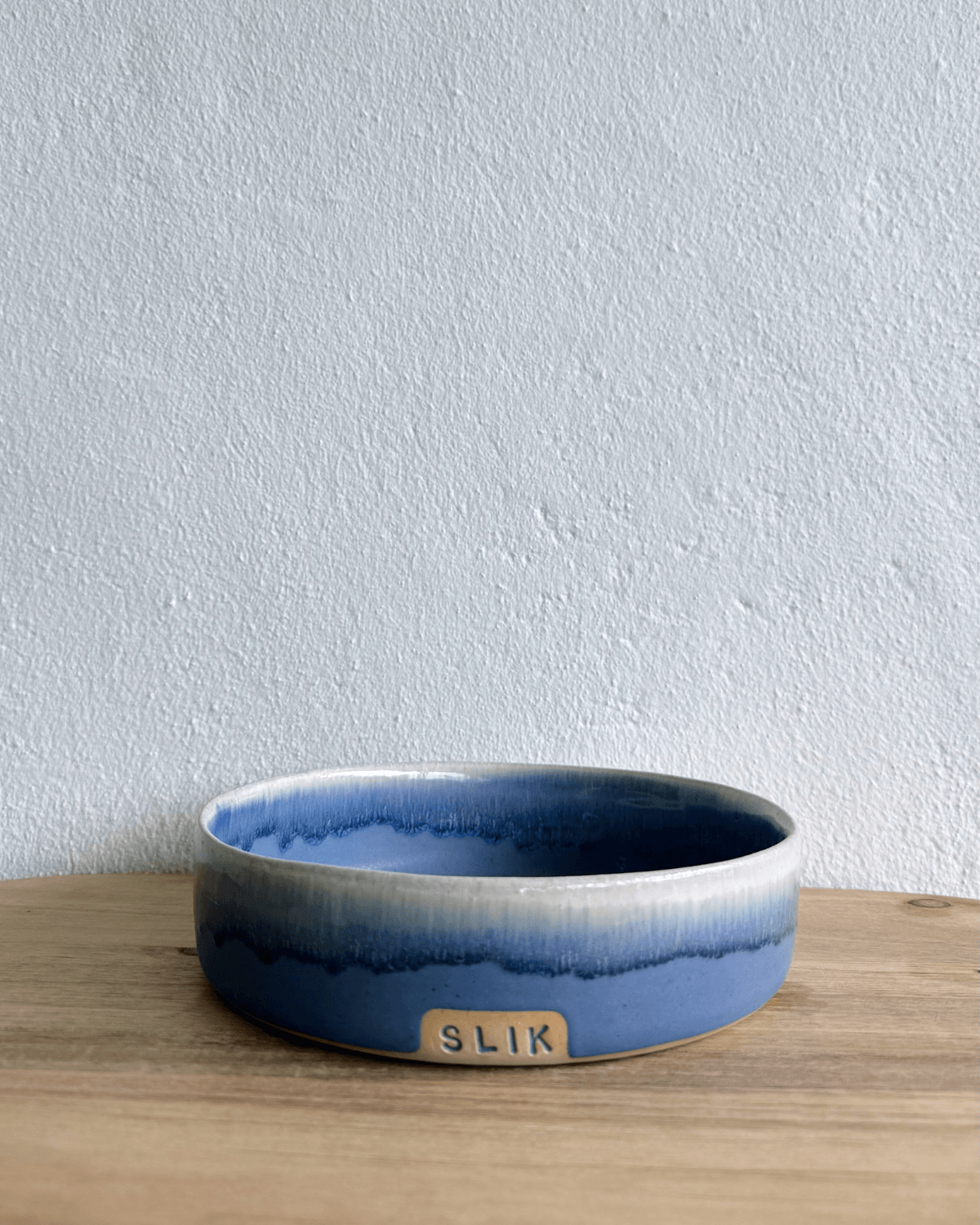 Slikskål med tekst, 17 cm, flere farver