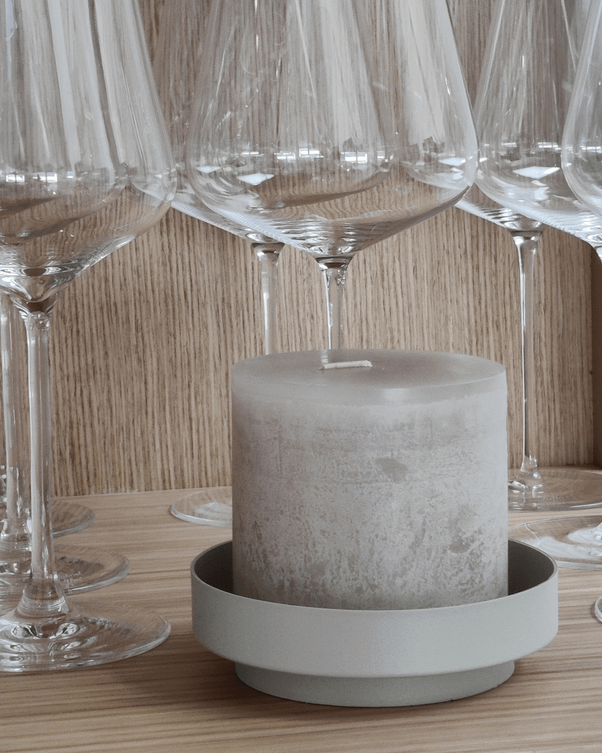 Fin grå beige lysestage i nordisk stil til bloklys fra OOhh