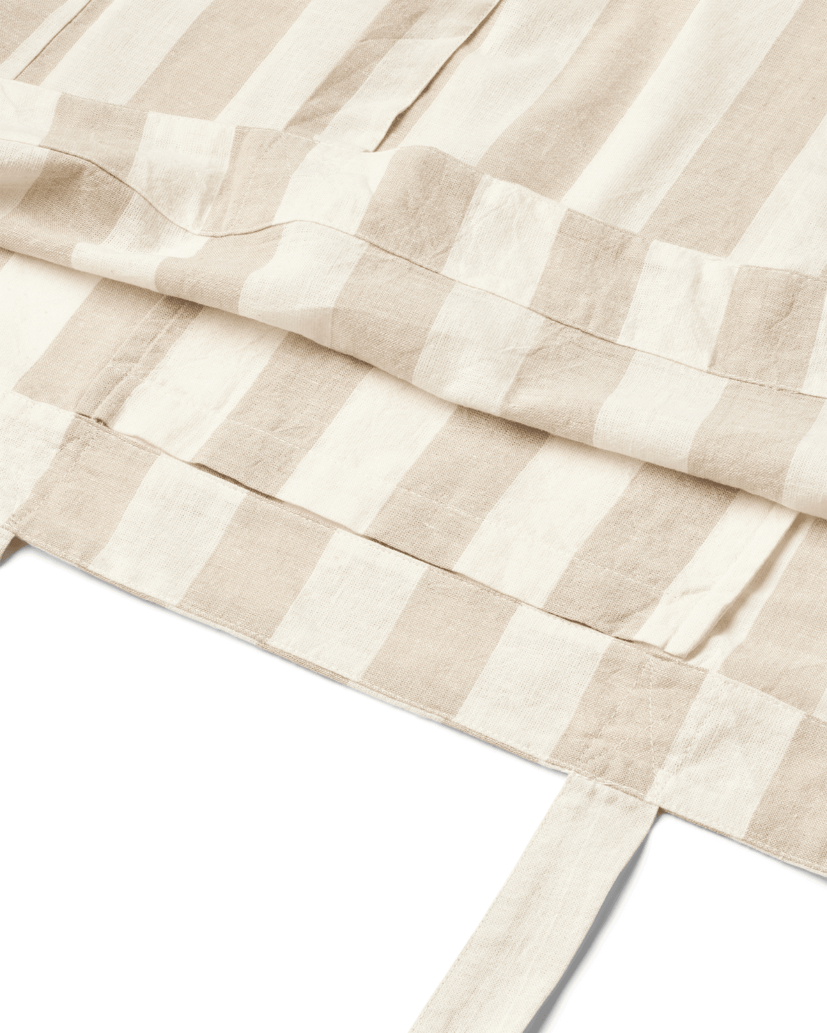 Close up af Hanna tote bag i bomuld med striber i beige og hvid fra Studio Feder