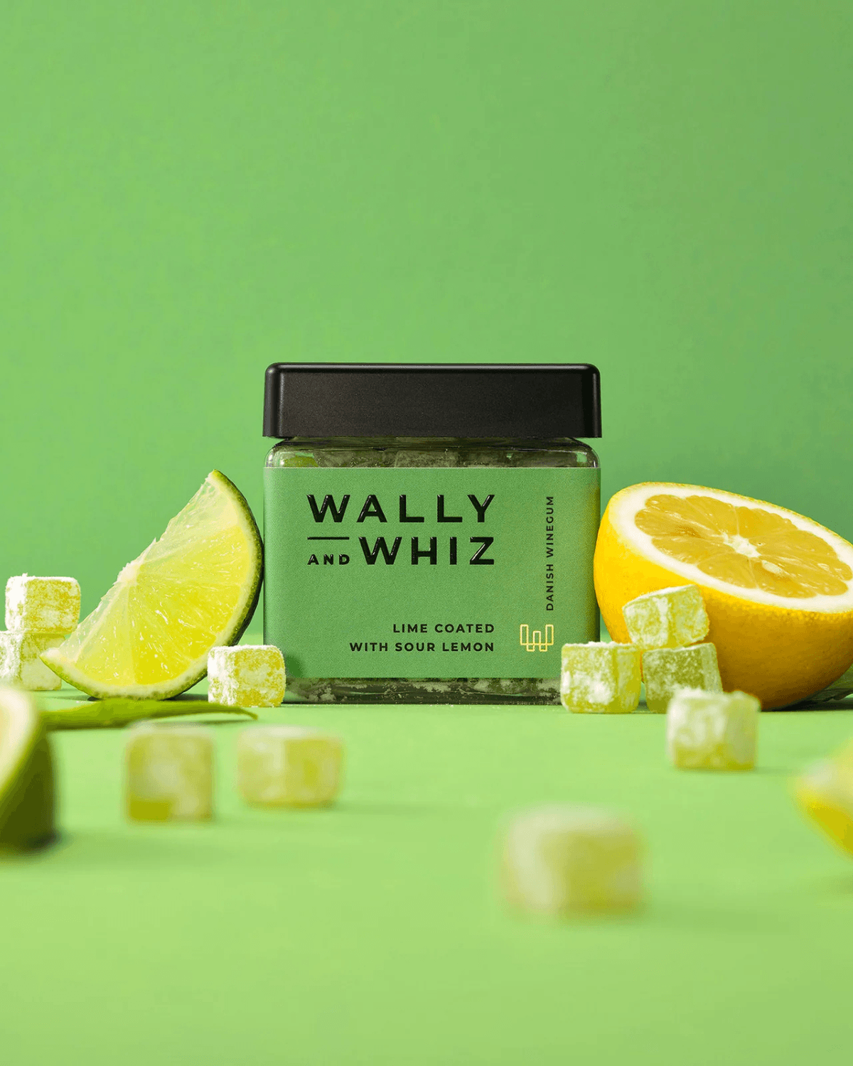 Veganske vingummier fra Wally and whiz med smag af lime coated med sur citron pulver