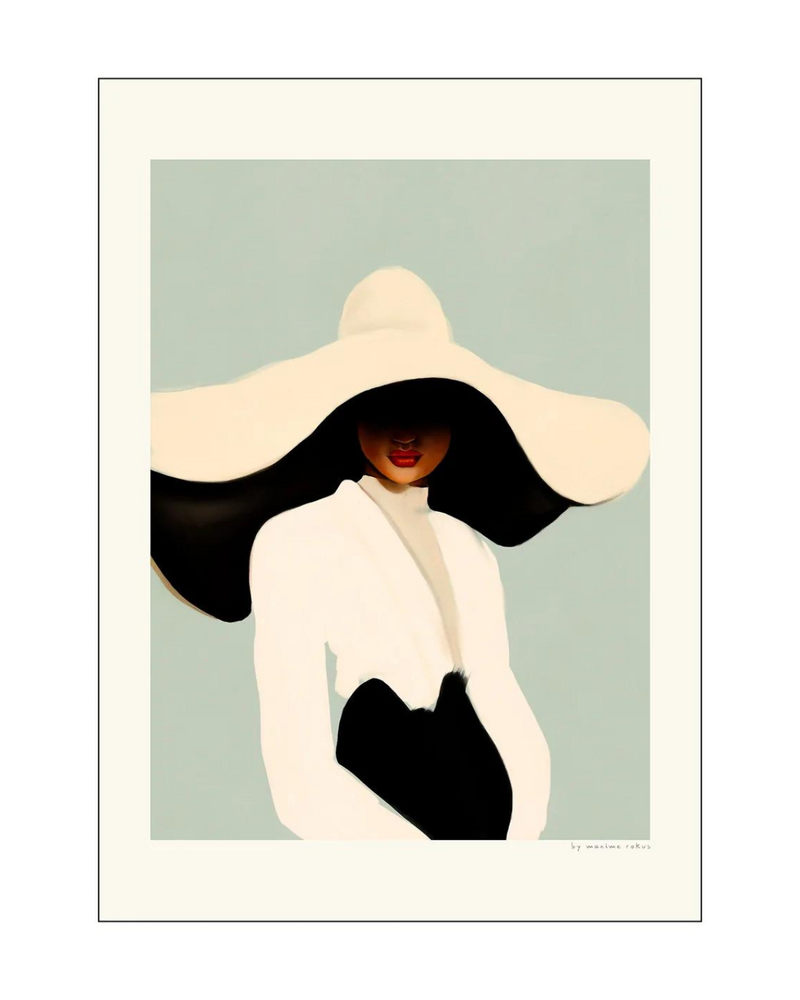 Coco Noir plakat af kvinde med hat foran ensfarvet mint farvet baggrund