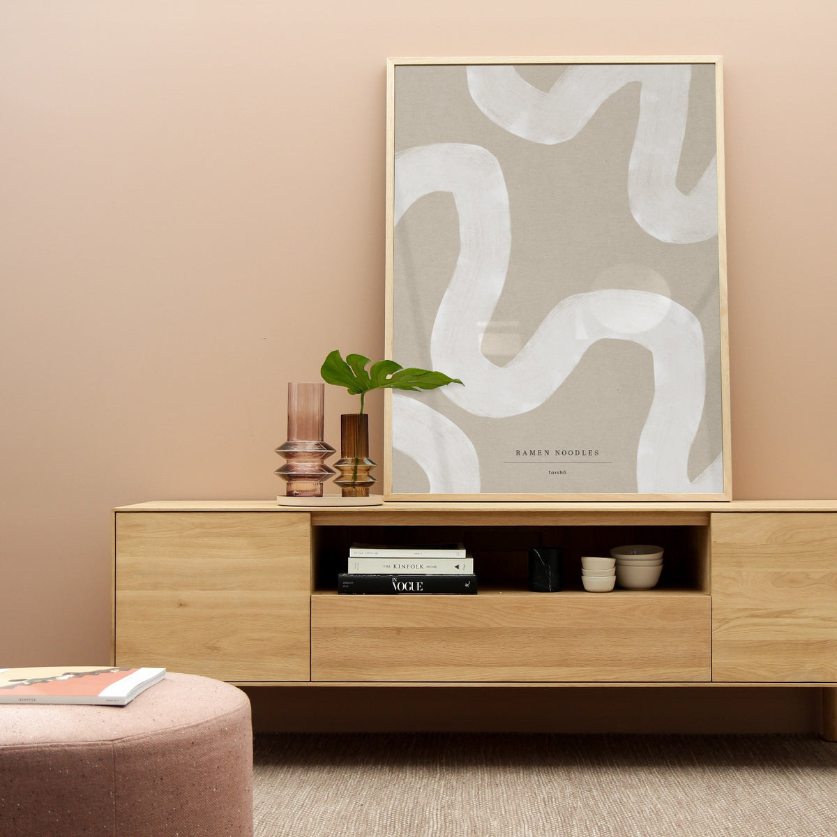 ramen noodles, taisho. hvid og sand, boligindretning, egetræsramme, japandi